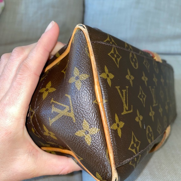 LouisVuitton Manhattan GM - Picture 7 of 11